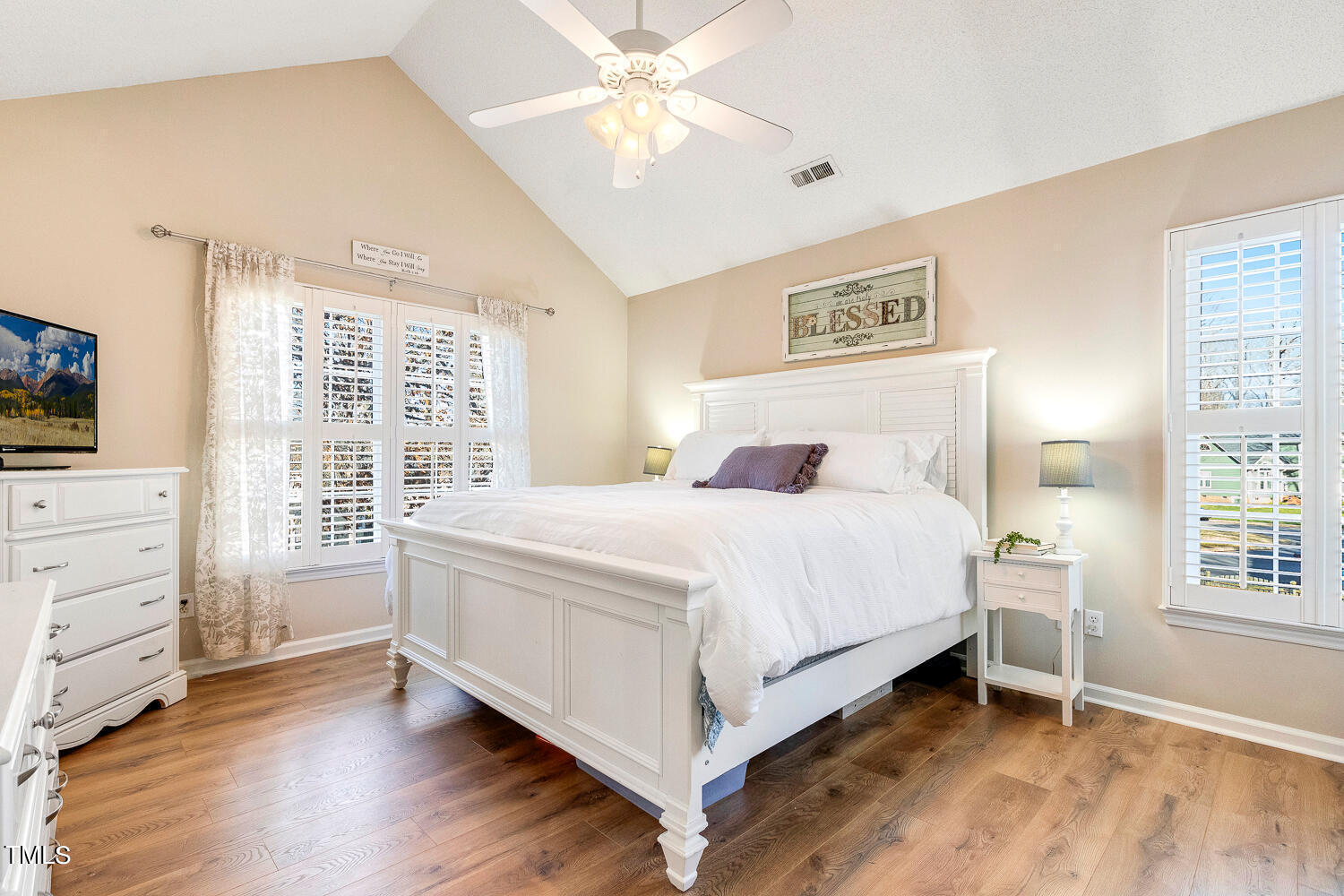 5217 Fairmead Circle Raleigh, NC 27613 - Photo 25 of 57 5217 Fairmead Cir Raleigh NC-large-027-0