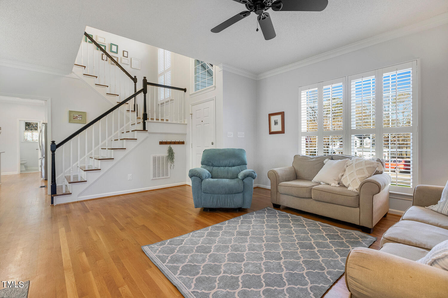 5217 Fairmead Circle Raleigh, NC 27613 - Photo 6 of 57 5217 Fairmead Cir Raleigh NC-large-008-0