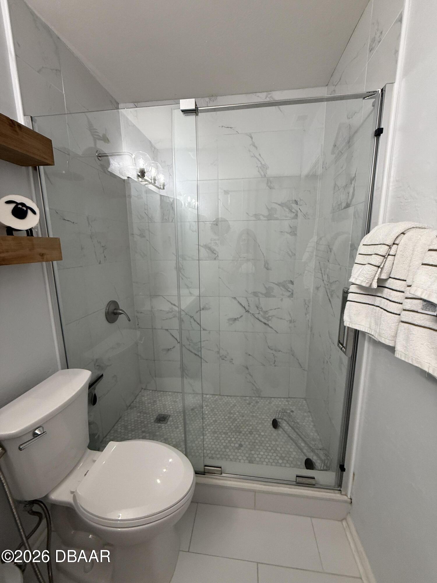 1600 Big Tree Road, Unit G8 Daytona Beach, FL 32119 - Photo 10 of 18 p11 main bath