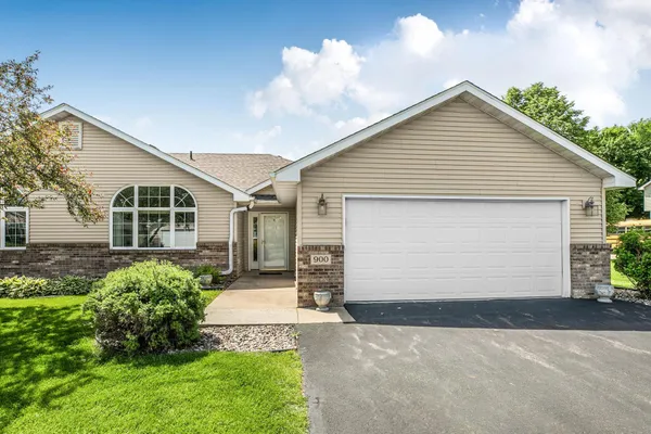 $265,000 | 900 Golden Pond Court, Buffalo, MN 55313
