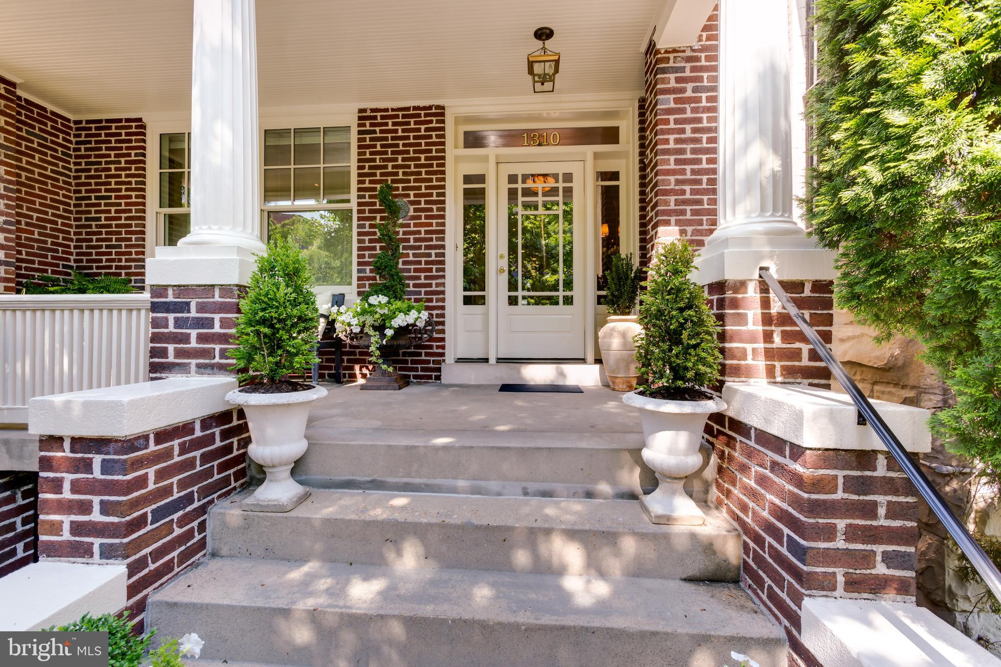 1310 21st Street Northwest Washington, DC 20036 - Photo 2 of 59 Front porch