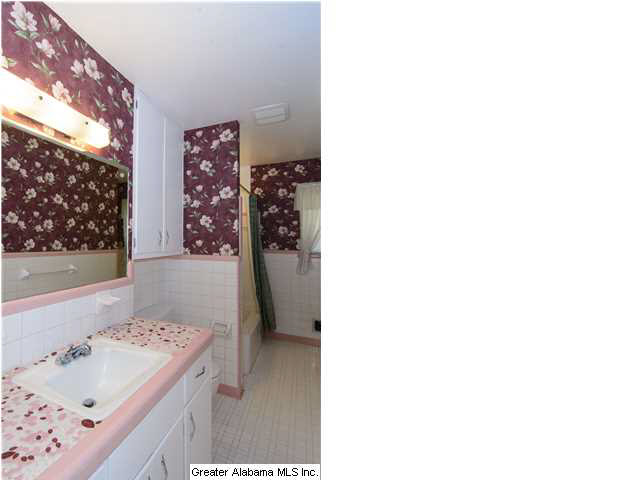 1309 Southhall Road Birmingham, AL 35213 - Photo 17 of 31