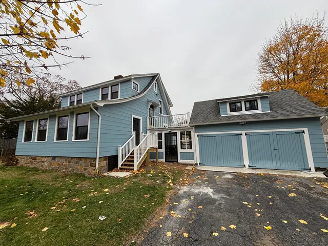 $1,800 | 2 Scofield Place, Unit 2, Norwalk, CT 06855