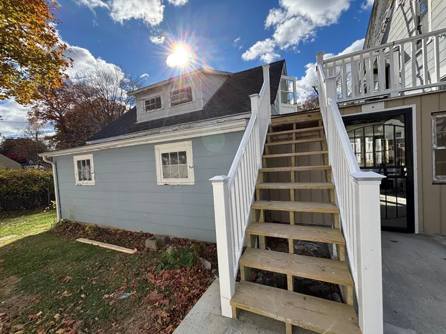 $1,800 | 2 Scofield Place, Unit 2, Norwalk, CT 06855