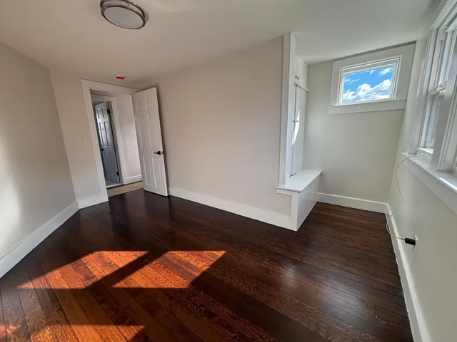 $1,800 | 2 Scofield Place, Unit 2, Norwalk, CT 06855