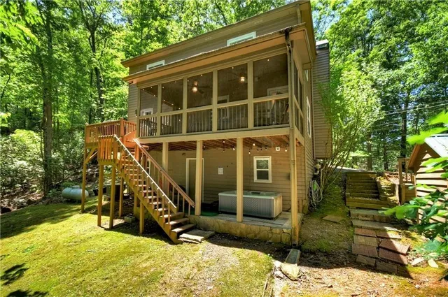 $489,000 | 276 Pine Ridge Road, Ellijay, GA 30536