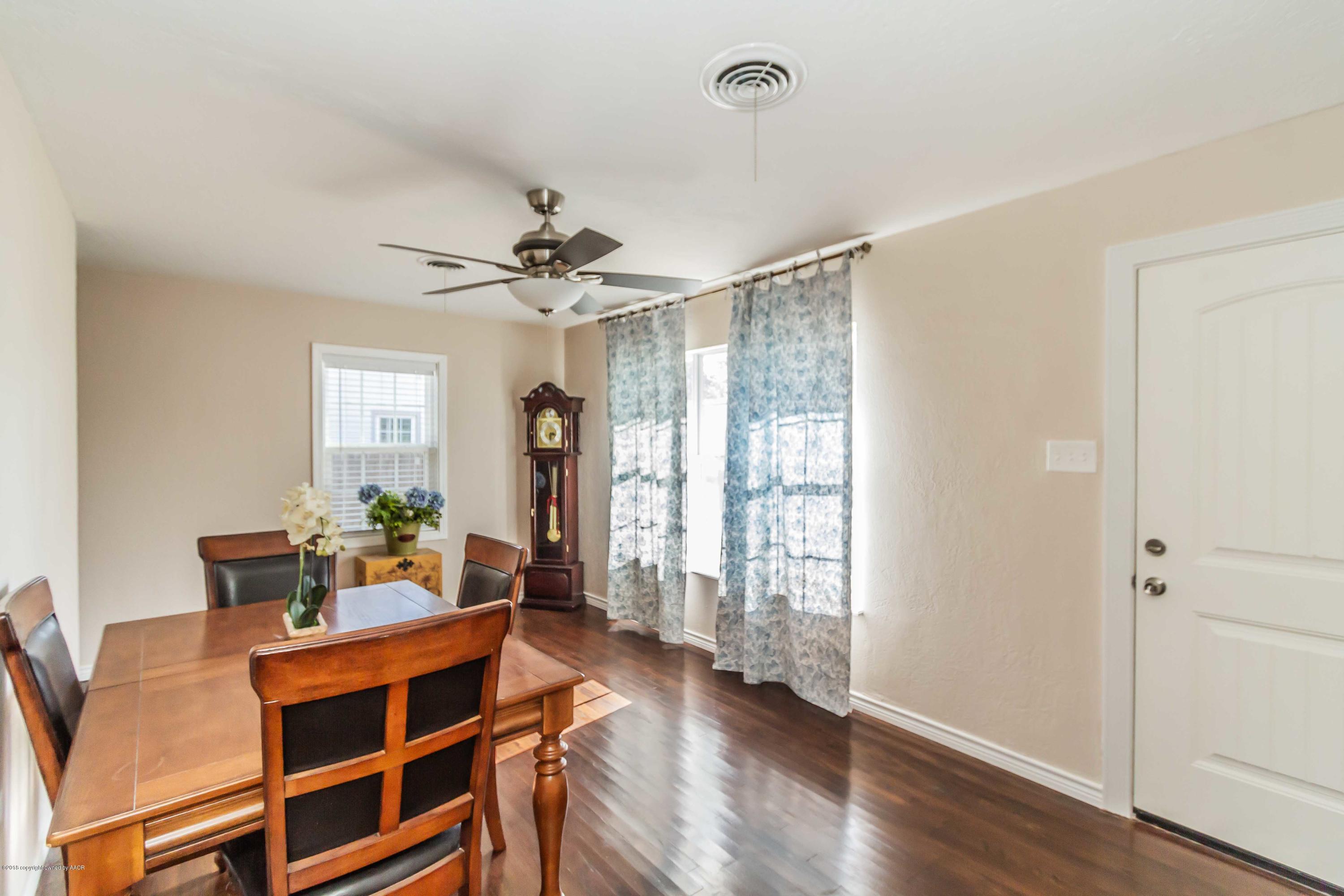 4310 South Hayden Street Amarillo, TX 79110 - Photo 4 of 22 LIVING ROOM VIEW