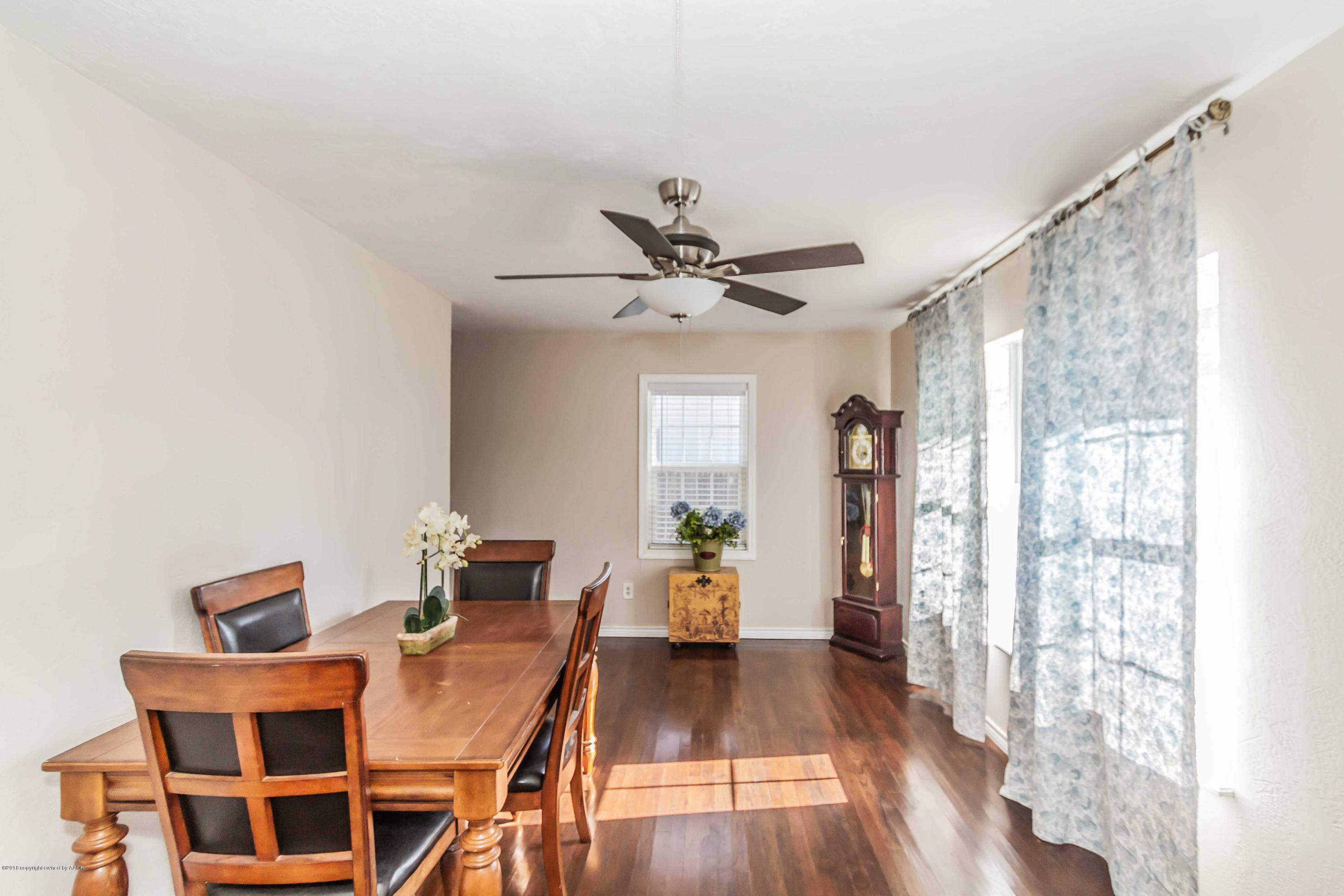 4310 South Hayden Street Amarillo, TX 79110 - Photo 5 of 22 LIVING ROOM VIEW