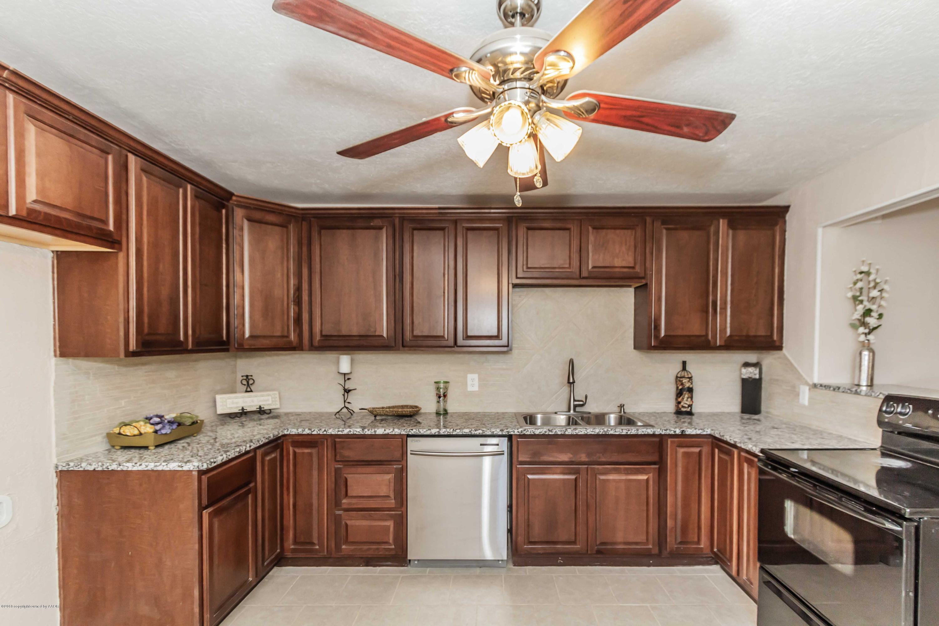 4310 South Hayden Street Amarillo, TX 79110 - Photo 7 of 22 KITCHEN VIEW 2
