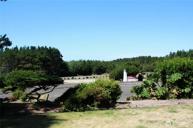 a view of a lake with houses