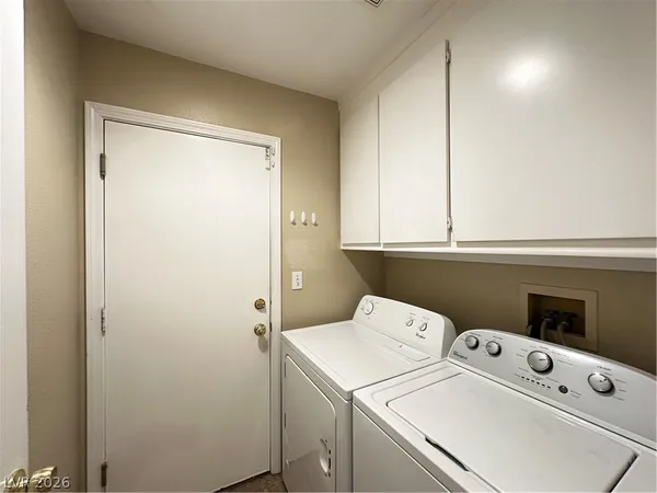 $1,900 | 3624 Shanagolden Street, Las Vegas, NV 89129