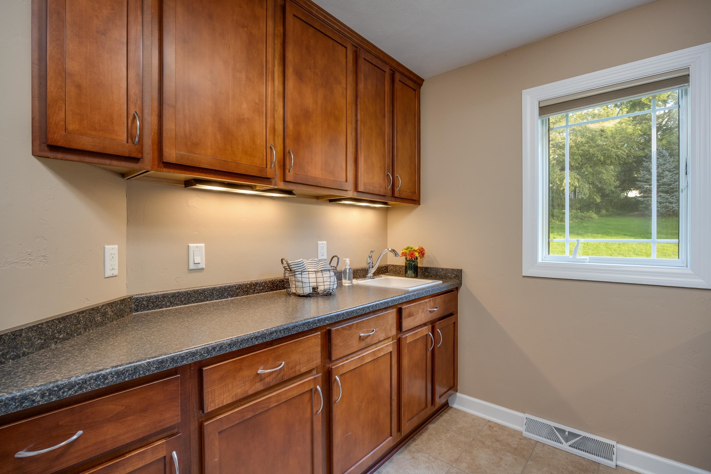 3419 Whistling Wind Way Sun Prairie, WI 53590 - Photo 35 of 70