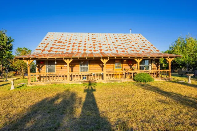 $620,000 | 716 Reeh-Weinheimer Road, Fredericksburg, TX 78624