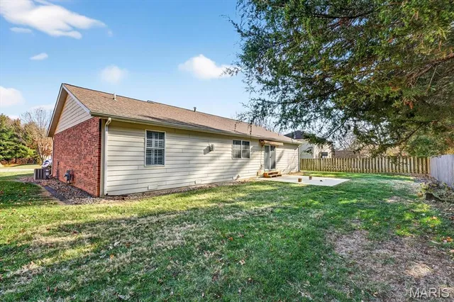 $279,900 | 428 Meadowlark Lane, Belleville, IL 62220