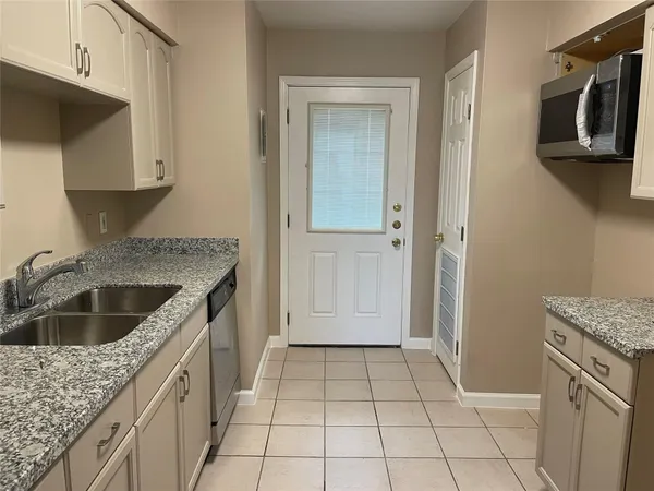 $935 | 1914 Larrabee Street, Unit 1, Seabrook, TX 77586