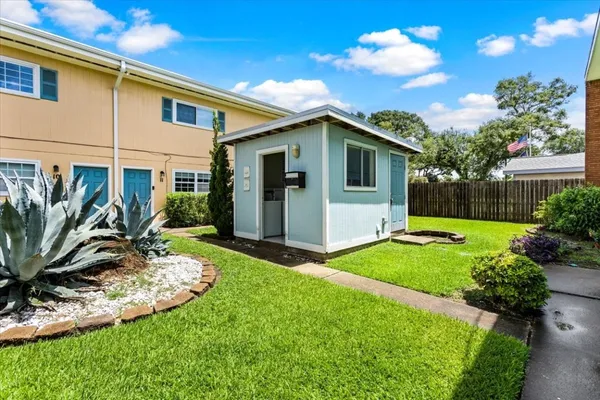 $935 | 1914 Larrabee Street, Unit 1, Seabrook, TX 77586