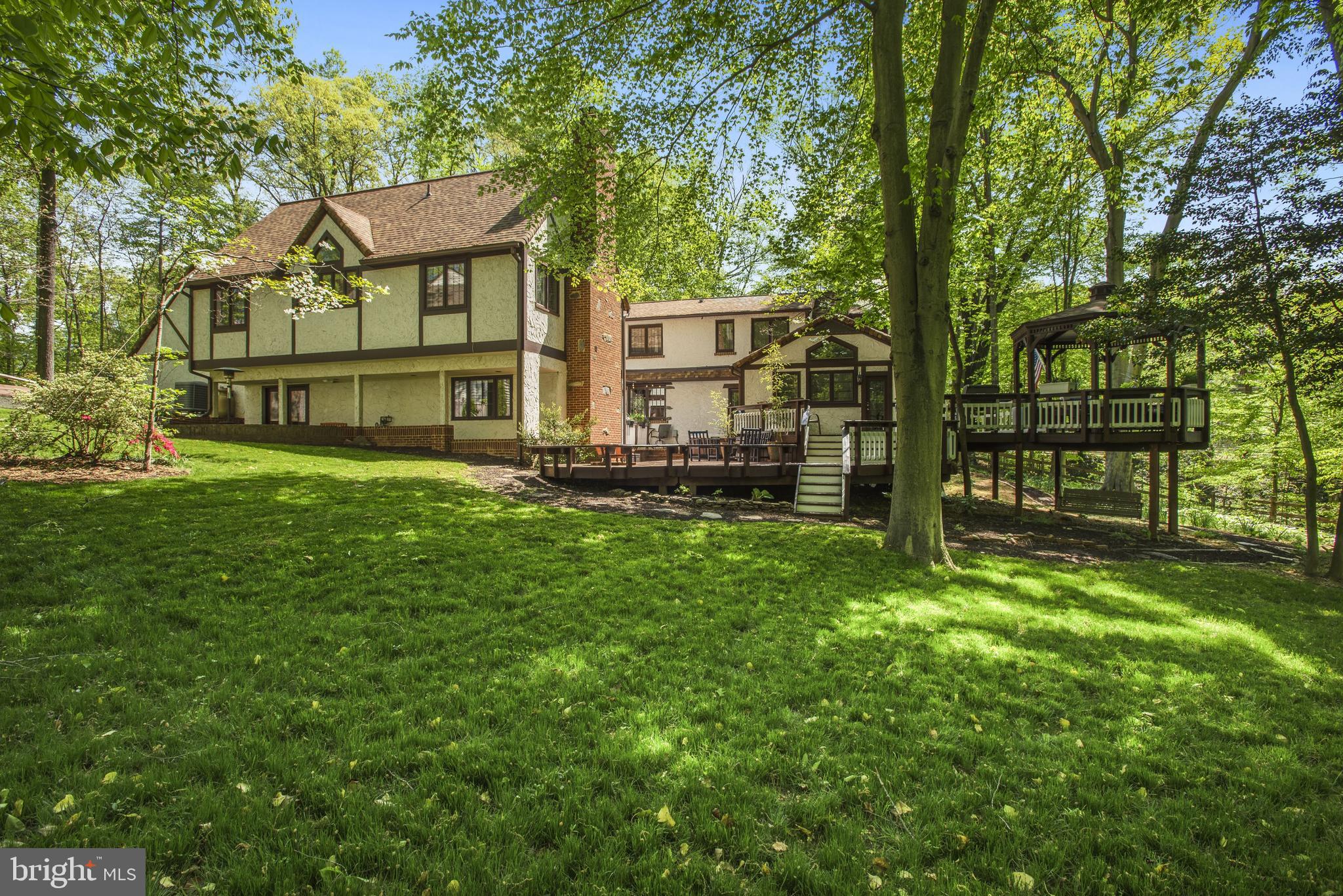 6580 Braddock Road Alexandria, VA 22312 - Photo 10 of 50 Fenced in backyard w/ views of Indian Run Creek