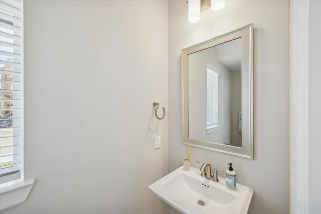 $3,100 | 5518 Kindle Alley, Manvel, TX 77578