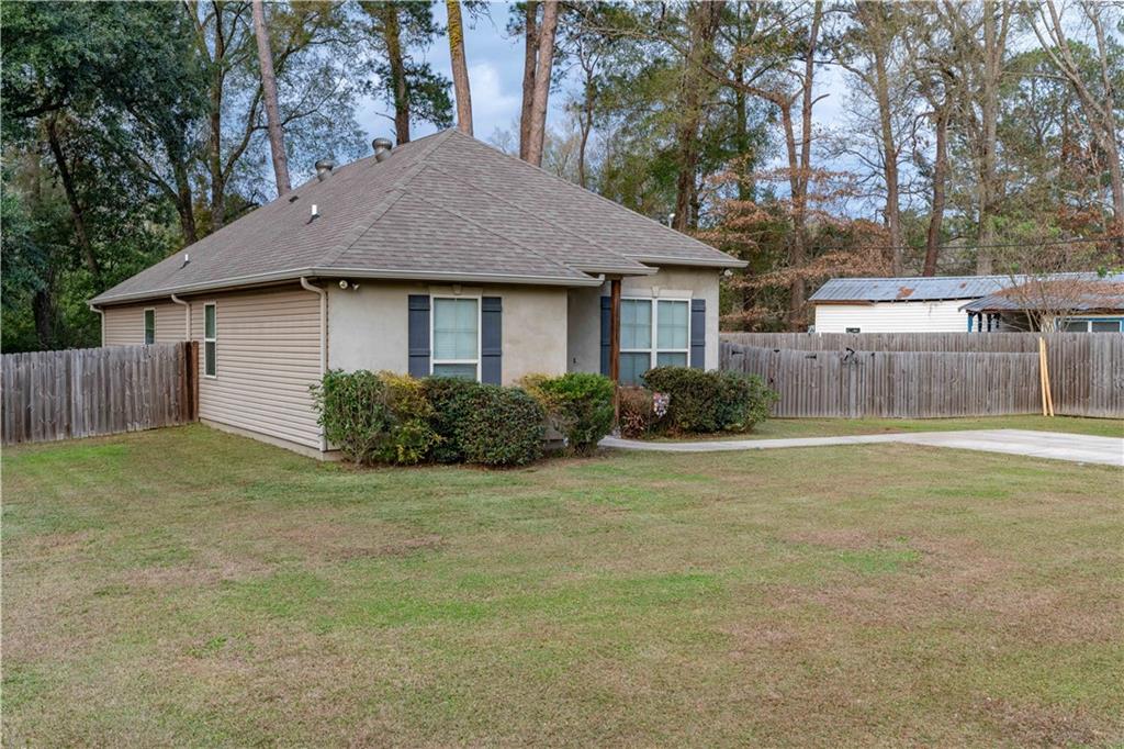 28 Hester Street Madisonville, LA 70447 - Photo 2 of 20