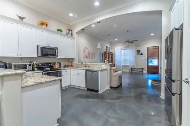 $299,000 | 28 Hester Street, Madisonville, LA 70447