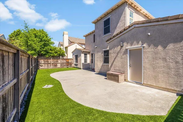 $589,900 | 51 Villa Gardens Court, Unit 51, Roseville, CA 95678
