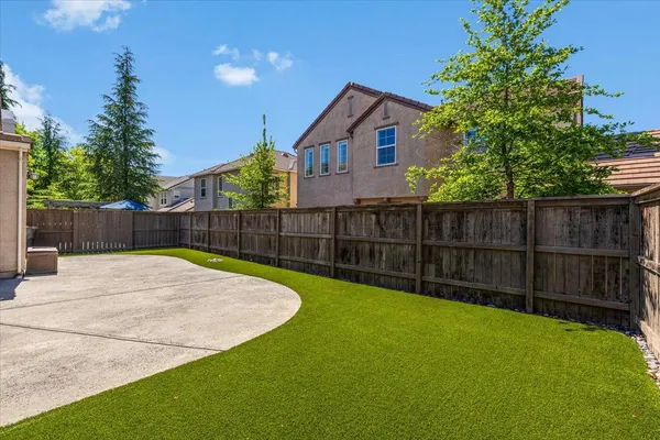 $589,900 | 51 Villa Gardens Court, Unit 51, Roseville, CA 95678