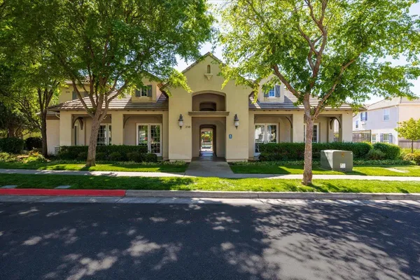 $589,900 | 51 Villa Gardens Court, Unit 51, Roseville, CA 95678