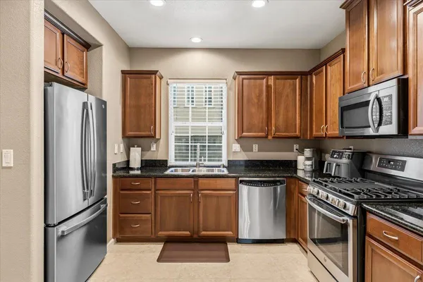 $589,900 | 51 Villa Gardens Court, Unit 51, Roseville, CA 95678