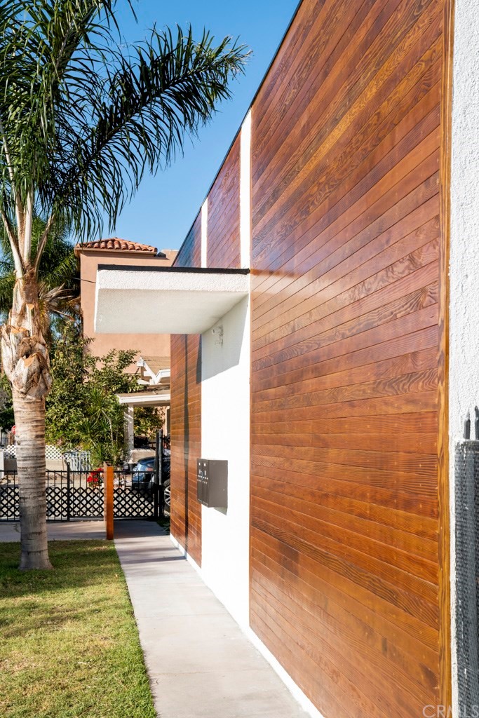 1202 Mahanna Avenue Long Beach, CA 90813 - Photo 2 of 32 a view of balcony with a potted plant