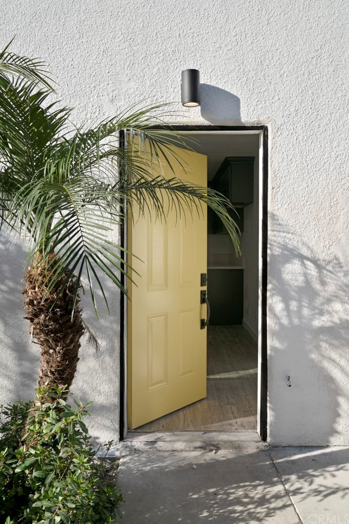 1202 Mahanna Avenue Long Beach, CA 90813 - Photo 6 of 32 a view of a house with a door