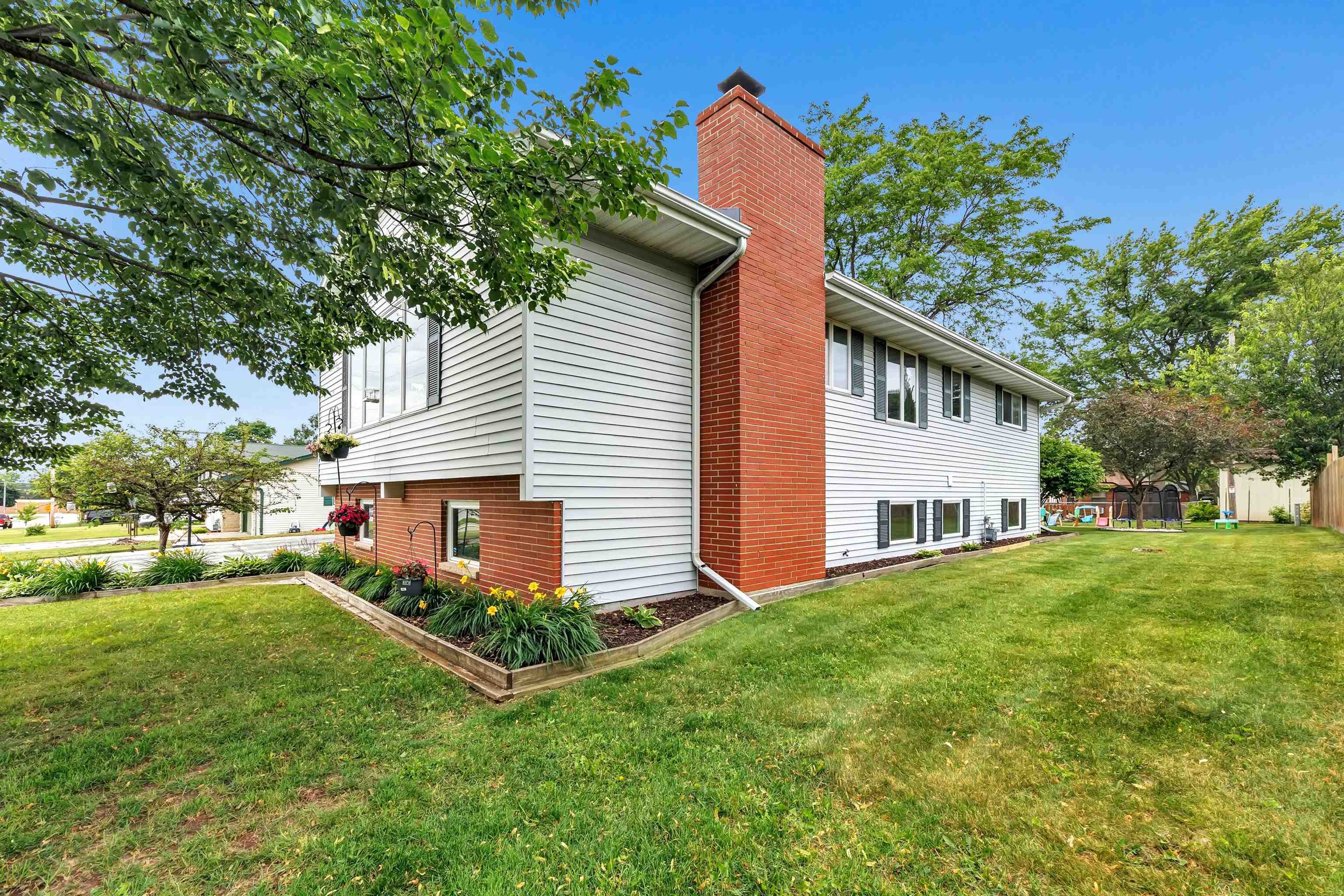 2400 South Ridge Road Green Bay, WI 54304 - Photo 40 of 52