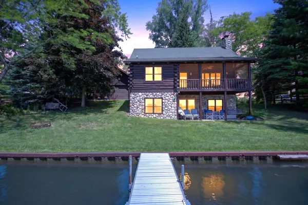 $550,000 | 11241 Almon Point, Jerome, MI 49249