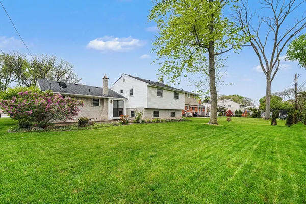 $375,000 | 36716 Rayburn, Livonia, MI 48154