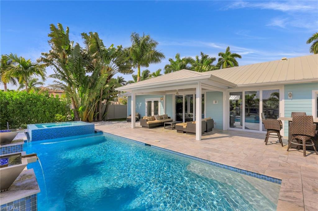 180 Channel Drive Naples, FL 34108 - Photo 17 of 34