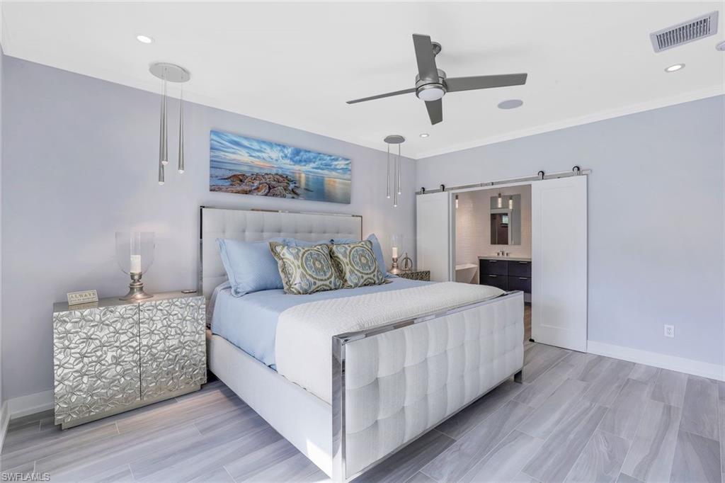 180 Channel Drive Naples, FL 34108 - Photo 18 of 34