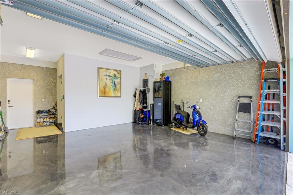 180 Channel Drive Naples, FL 34108 - Photo 26 of 34