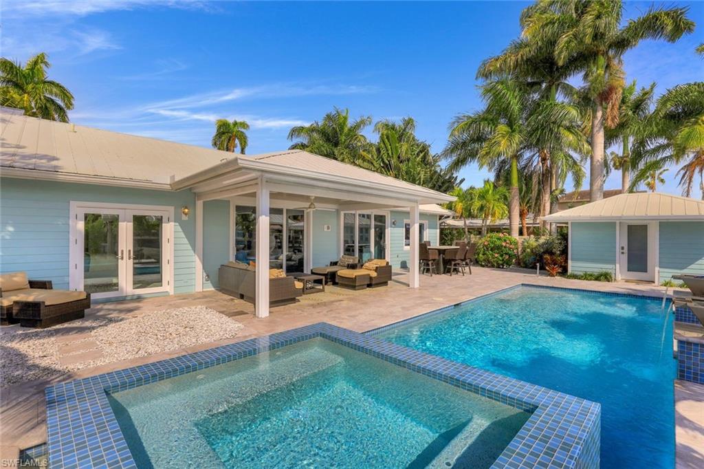 180 Channel Drive Naples, FL 34108 - Photo 29 of 34