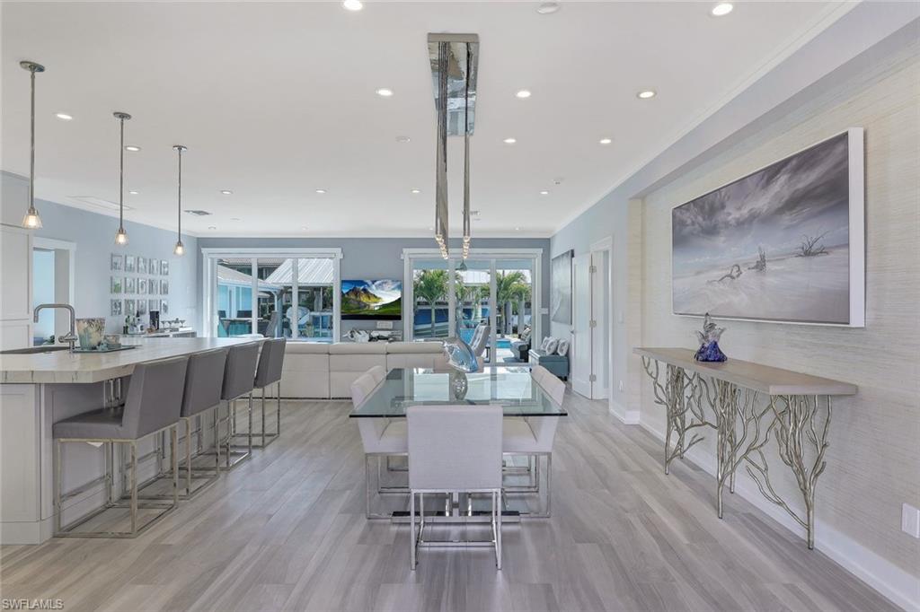 180 Channel Drive Naples, FL 34108 - Photo 9 of 34