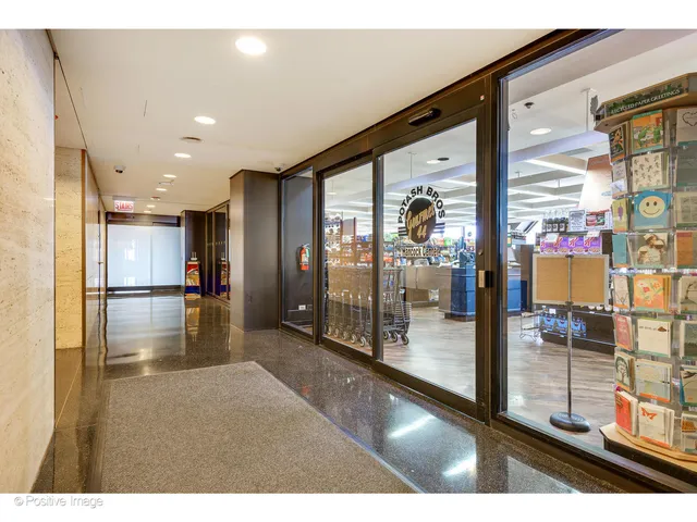 $440,000 | 175 East Delaware Place, Unit 5123, Chicago, IL 60611