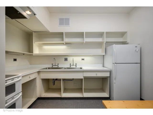 $440,000 | 175 East Delaware Place, Unit 5123, Chicago, IL 60611