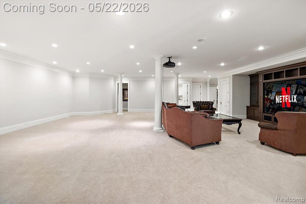 6250 Walnut Lake Road West Bloomfield, MI 48323 - Photo 45 of 48