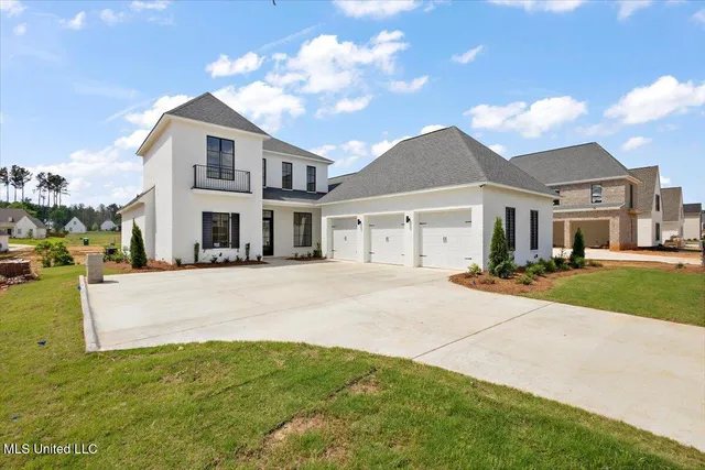 $835,000 | 462 Whittington Circle, Madison, MS 39110