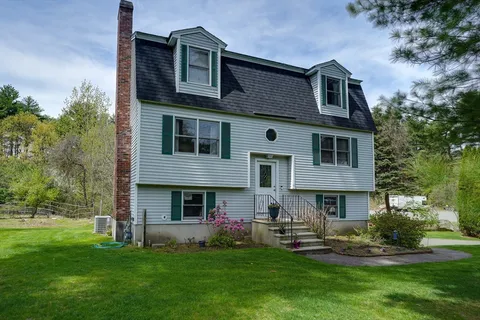 $750,000 | 26 Frederick Circle, Tewksbury, MA 01876