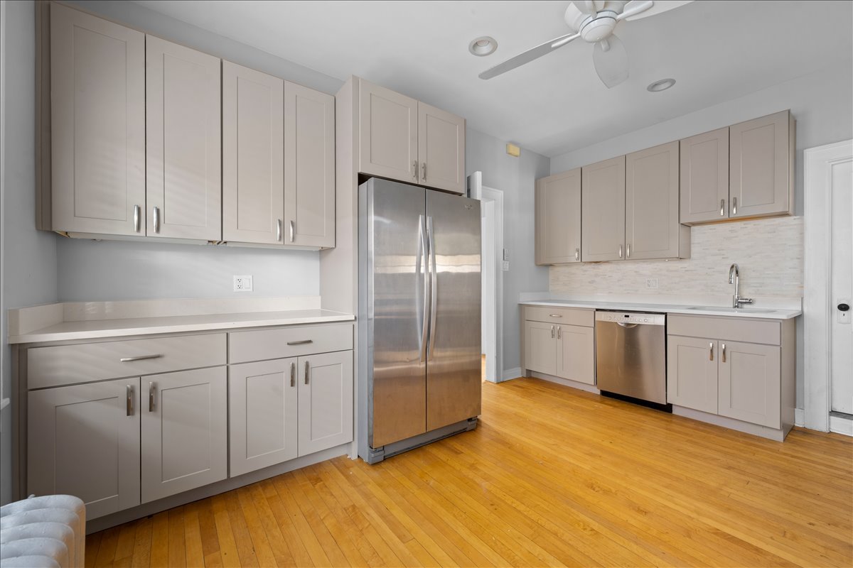 911 Green Bay Road, Unit 2S Winnetka, IL 60093 - Photo 7 of 12