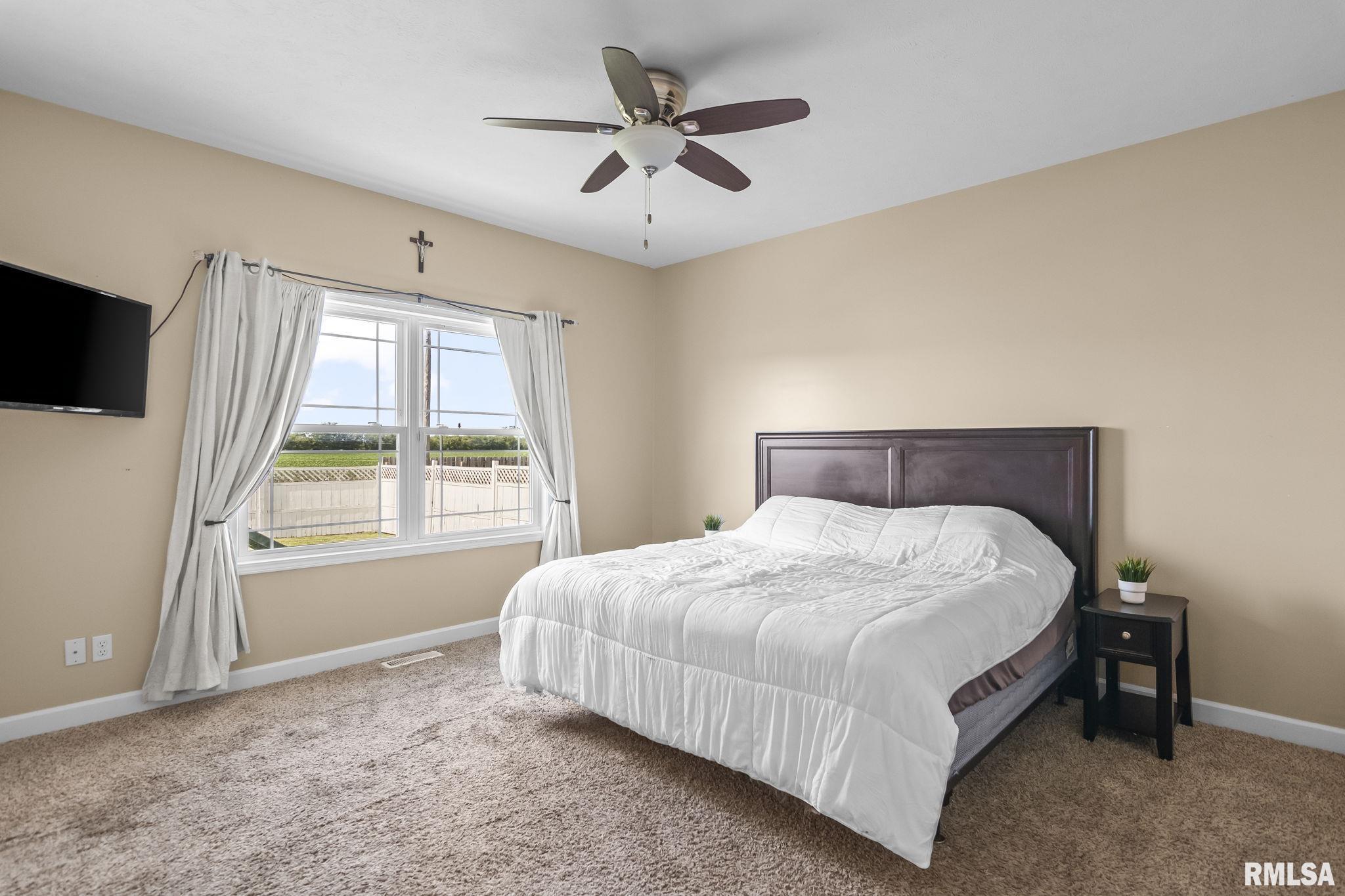 3813 Sugar Loaf Drive Springfield, IL 62711 - Photo 14 of 30