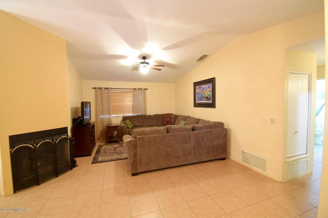 2717 West Firebrook Road Tucson, AZ 85741 - Photo 7 of 24