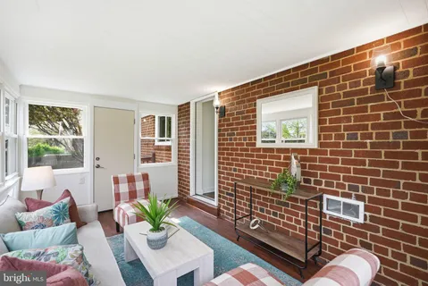 $599,999 | 4421 Jupiter Street, Rockville, MD 20853