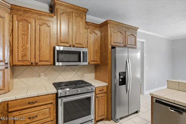 $390,000 | 1060 Suzanna Drive, Raymond, MS 39154