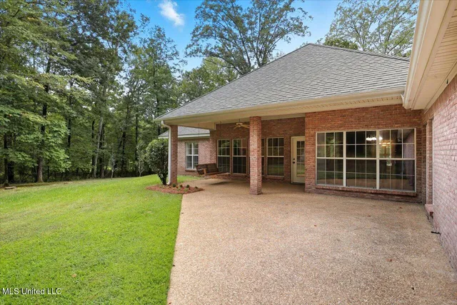 $390,000 | 1060 Suzanna Drive, Raymond, MS 39154