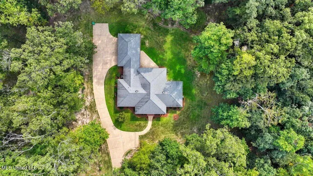 $390,000 | 1060 Suzanna Drive, Raymond, MS 39154